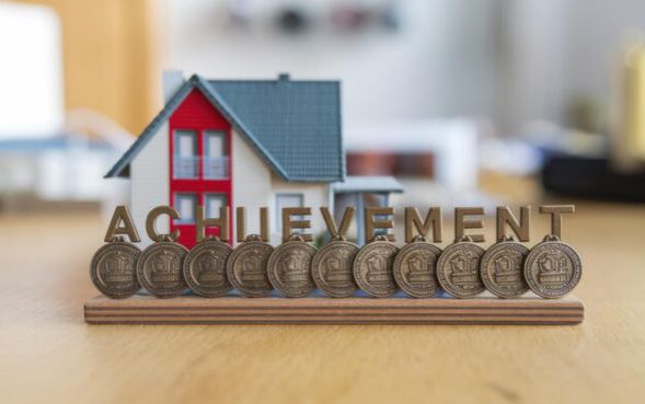 今年2025芝麻分500也能下款的口子!2025年深挖这5个夜间能下款的714