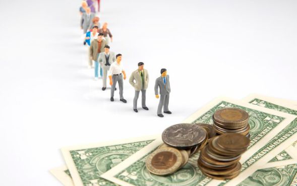 刚满十八岁贷款必过的软件2025年总结这5个!本文为您精心优选!